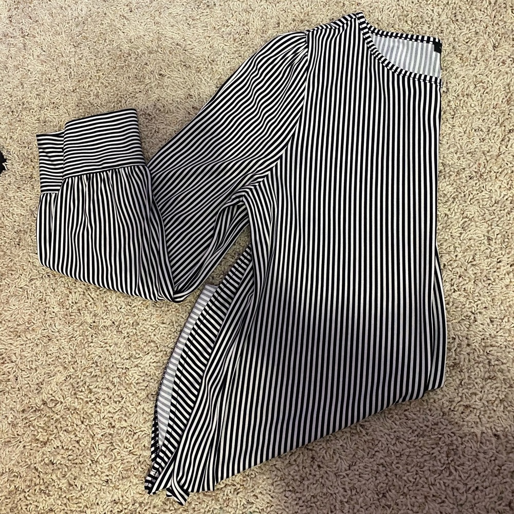 Medium Ann Taylor striped blouse